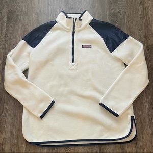 Vineyard Vines Fleece Cream and Navy Blue Quarter Zip Shep Shirt in Size XS